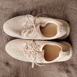 Rhinestone Aldo sneaker